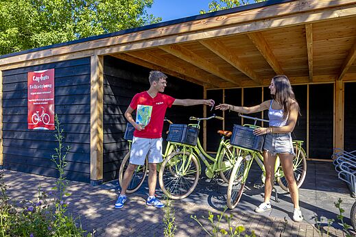 Fietsverhuur met sleuteloverdracht op camping CAPFUN De Rotonde in Enspijk.