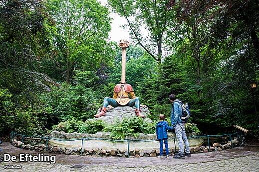 Sprookjesbeeld in De Efteling, attractiepark nabij Kaatsheuvel, Noord-Brabant.